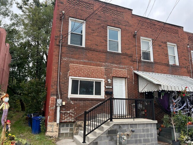 Building Photo - Lower Lawrencville / Pittsburgh Rental