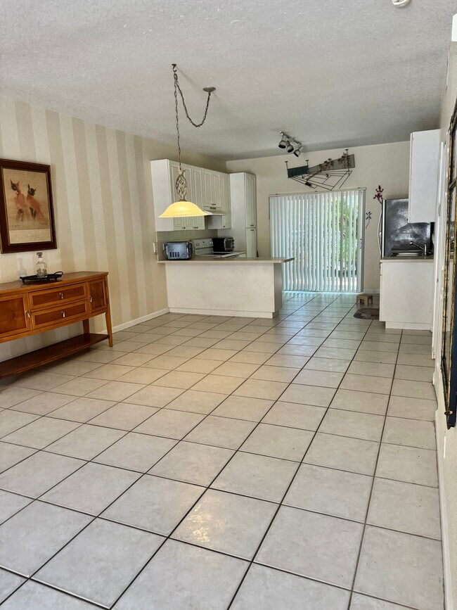 Photo - 4802 Washington St Unit 142