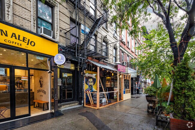 Photo - 228 E 116th St