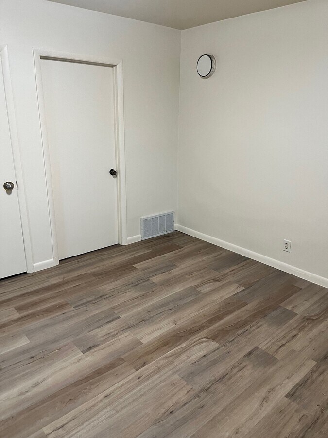 Photo - 657 S 400 E Unidad 657 S. 400 E.