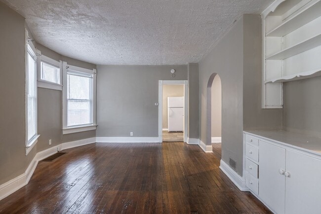 Photo - 3 Bedroom Midtown Home!