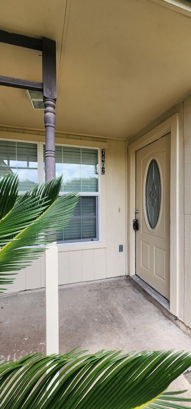 Photo - 7402 Alegria Dr