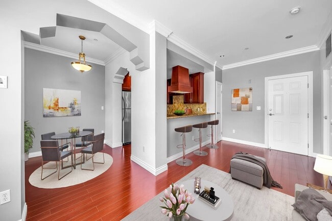 Photo - 1236 N Flores St