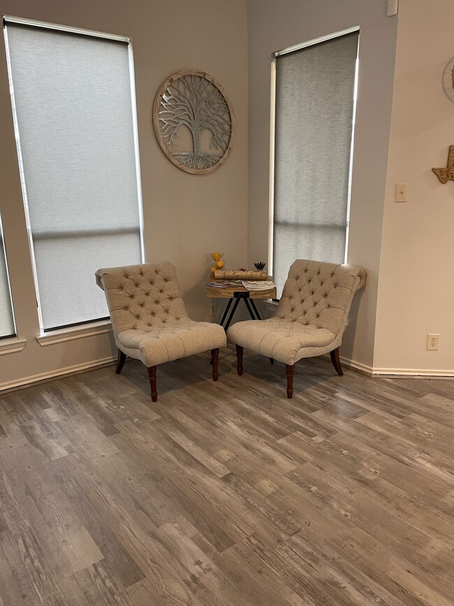 Photo - 6815 Terra Rye