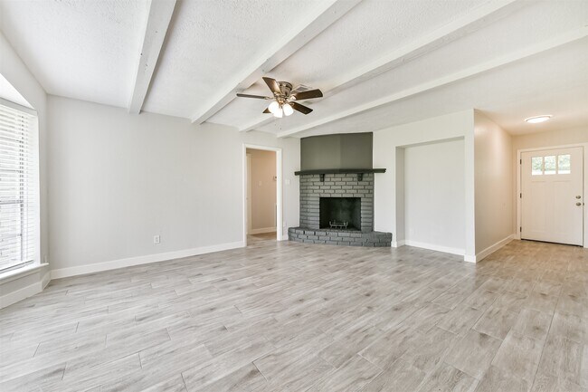 16635 Barcelona Dr
