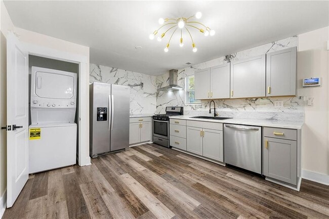 2222 Penelope St NW