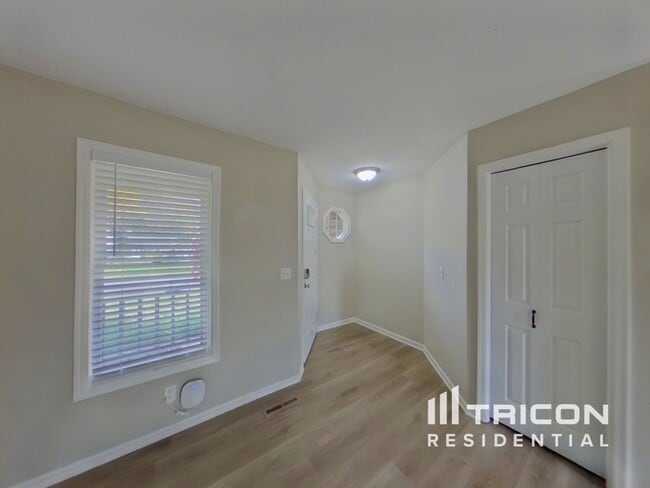 Photo - 2990 Payne Ave