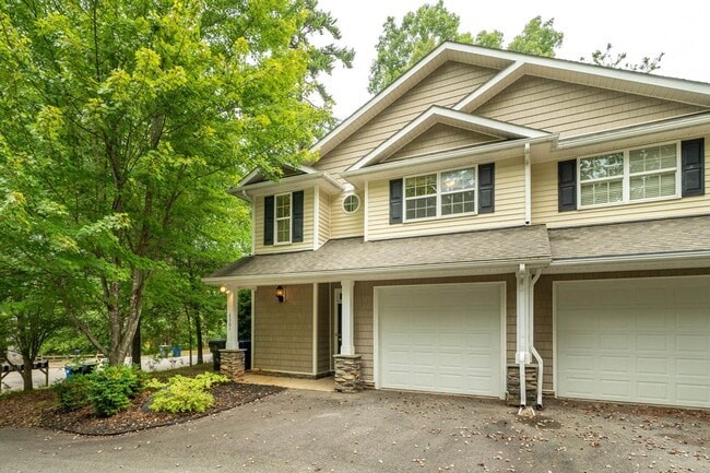 Photo - 6301 Grove Estates Ter