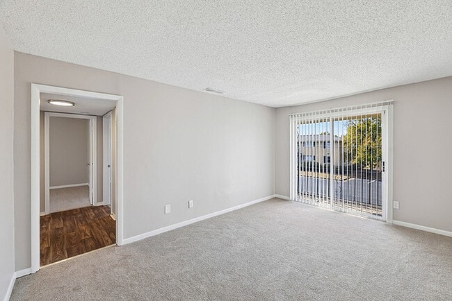 Photo - Mirabeau Apartments