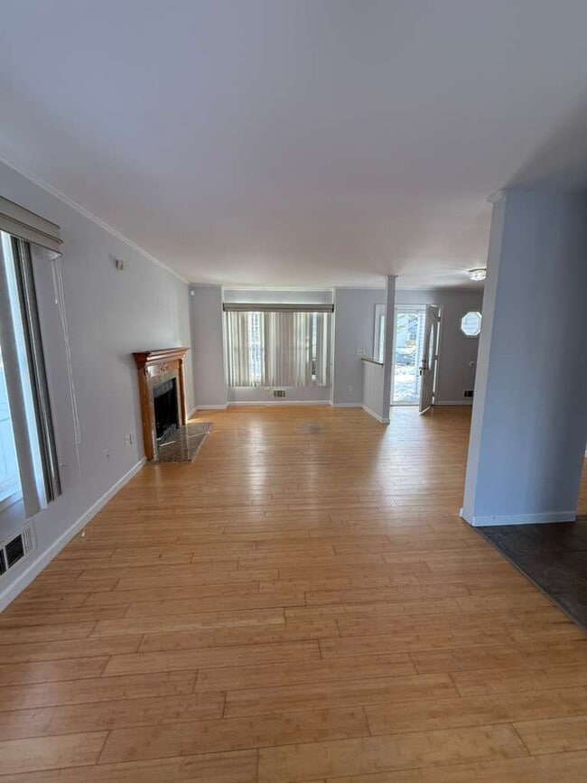 Photo - 1 Sunnydale Ct