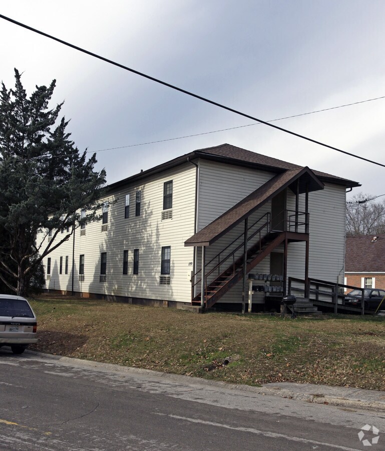 Photo - 120 Tyrone Rd