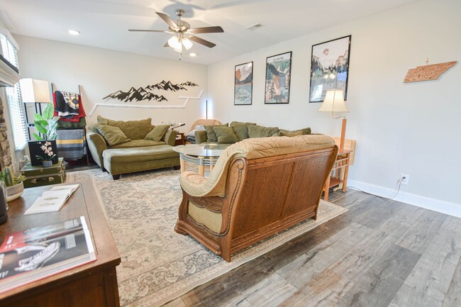 Photo - Pet Friendly Four Bedroom!