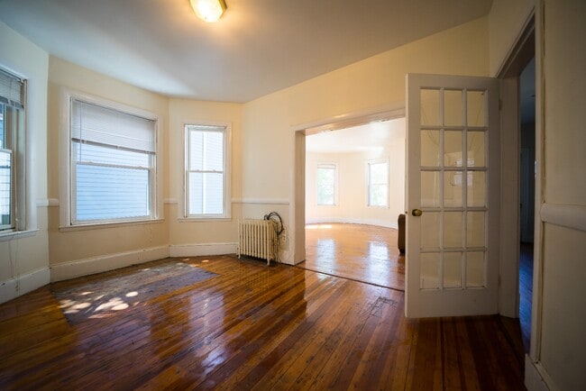 Photo - 452 Centre St Unit 2