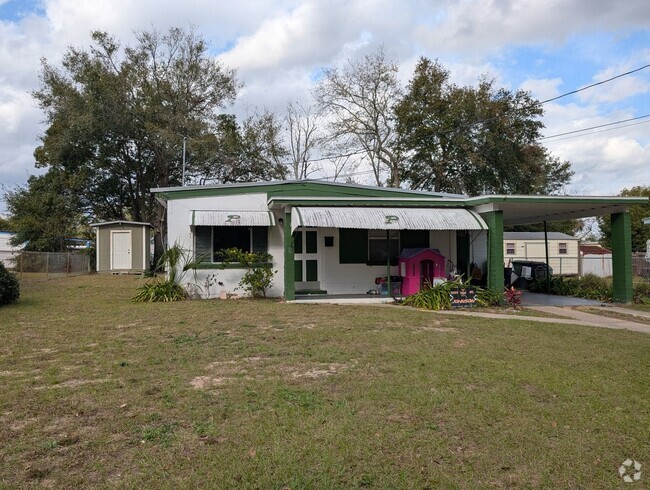 Building Photo - 3/1 Single Family Home