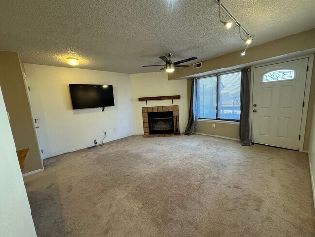 Photo - Centrally Located 2 Bed 1 Bath Condo in Colorado Springs!!