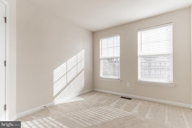 Photo - 25621 Pleasant Valley Rd