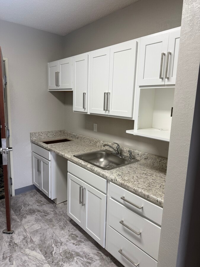 Riverbluff Senior Living Apartments - Riverbluff Senior Living Apartments