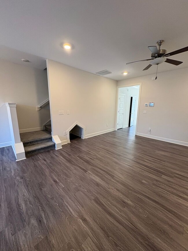 Photo - 3 Bedroom 2.5 Bath Townhome is the Madison Park area!!!