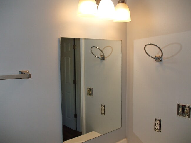 Photo - 816 W Town Ct