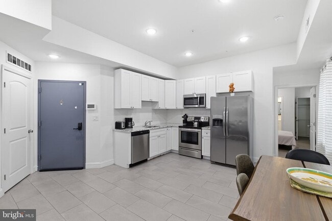 Photo - 925 N Broad St Unit 6A