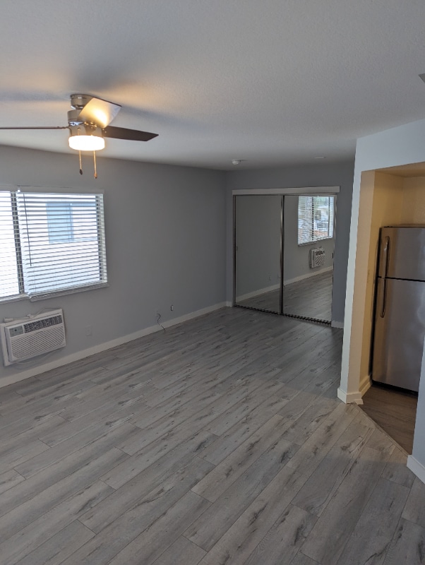 7014 Lanewood Ave Unit 11