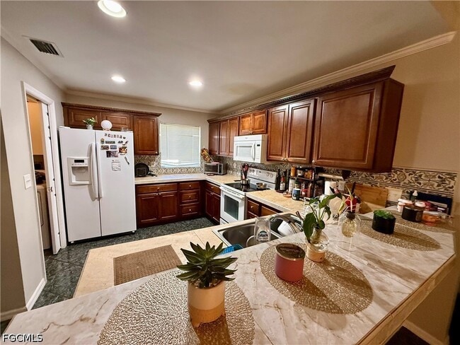 Photo - 1713 SW 10th Pl