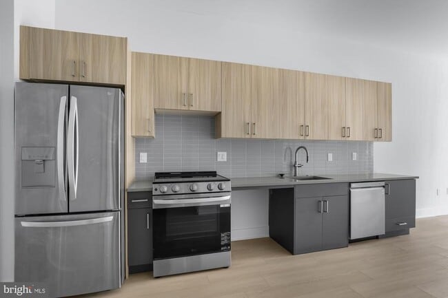 Building Photo - 1731 Tilghman St Unit 207 Rental
