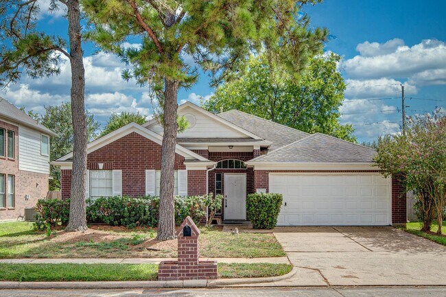 Building Photo - 21403 Hadrian Dr