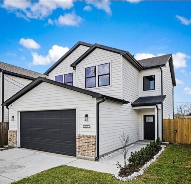 Photo - 8128 Chateau St
