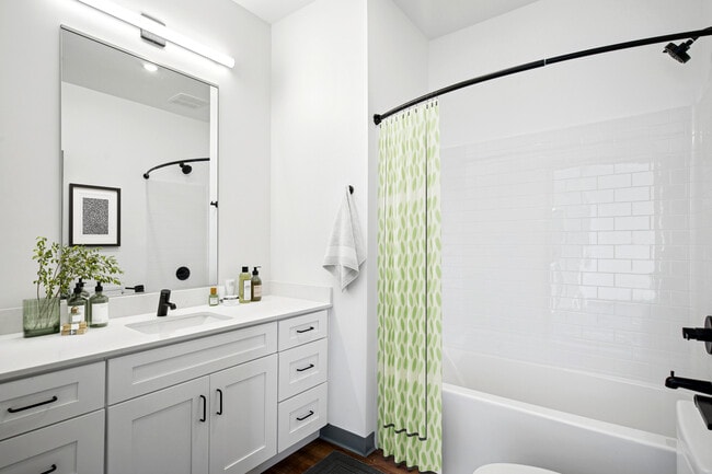 Photo - Apex Newbury