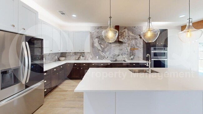 Photo - 2517 Canterbury Ct