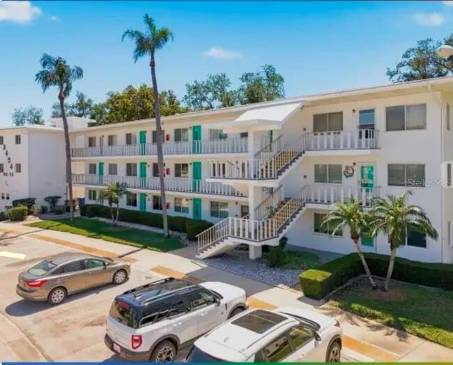 Building Photo - 11251 80th Ave Unit 306