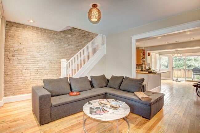 Photo - 5405 5th St NW