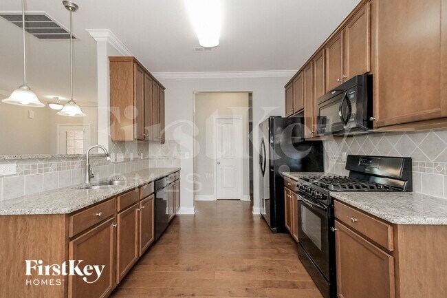 Photo - 1643 Ashmead Ln