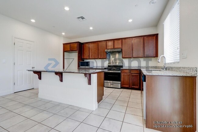 Photo - 292 Springfield Dr