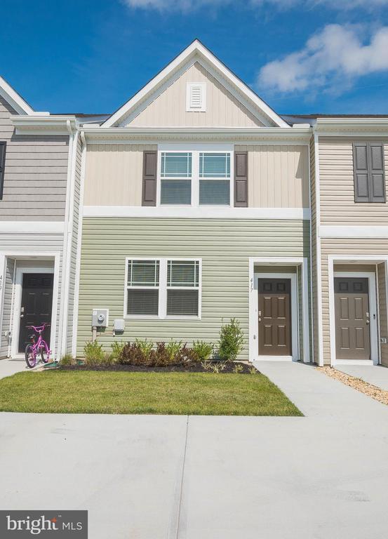 Photo - 417 Creekbed Cir