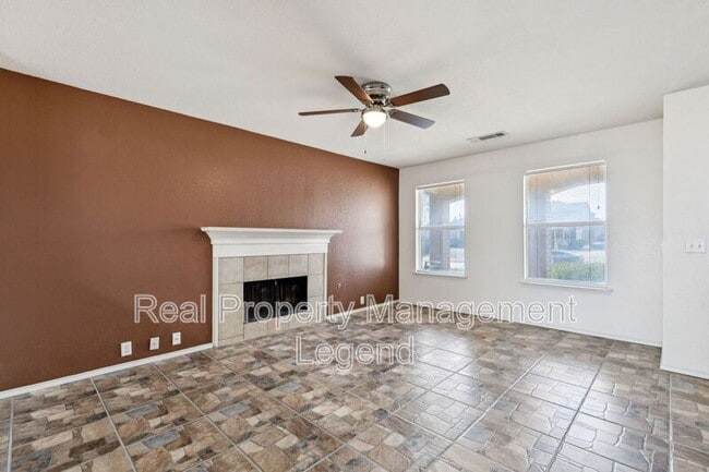 Photo - 1400 Caleo Dr