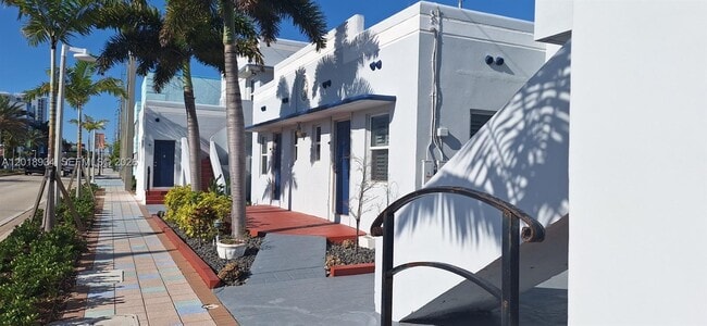 Photo - 1908 N Ocean Dr Unit 3A