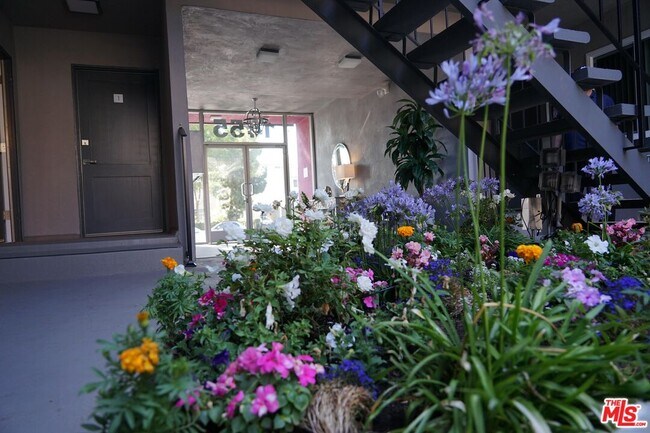 Photo - 1455 S Wooster St Unit 6