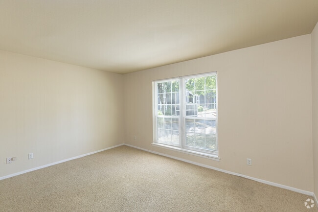 2BR, 2BA - 1008 SF