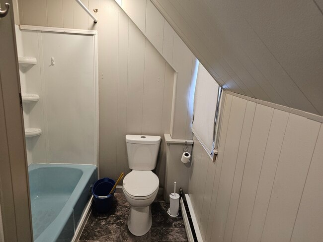 Photo - 7 Collins St Unit 2