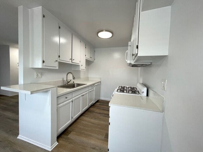 Photo - 5650 Fair Ave