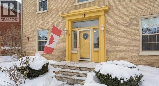 Photo - 35 William St