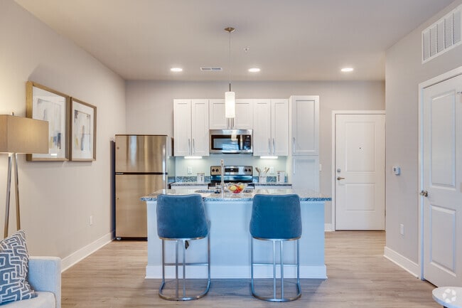 1BR, 1BA -707SF Kitchen - The Edison at Bridlespur