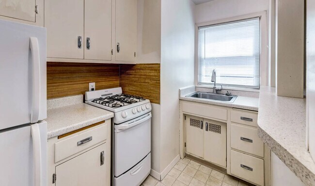 Highland Towers Apartments