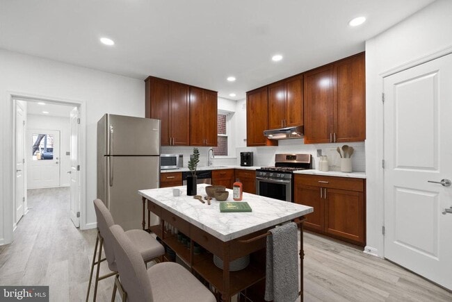 Photo - 931 Westminster St NW