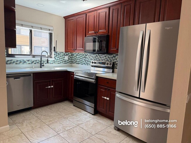 Building Photo - 9005 Alcosta Blvd Unit 196