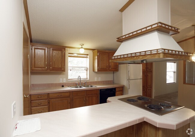 Kitchen - Pebble Creek