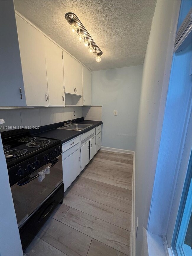 Photo - 3219 Windsor Ave Unit 3219 BACK