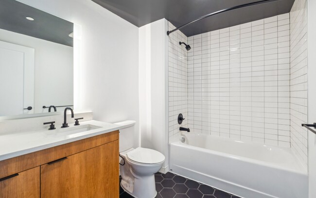 135 S Huntington Ave